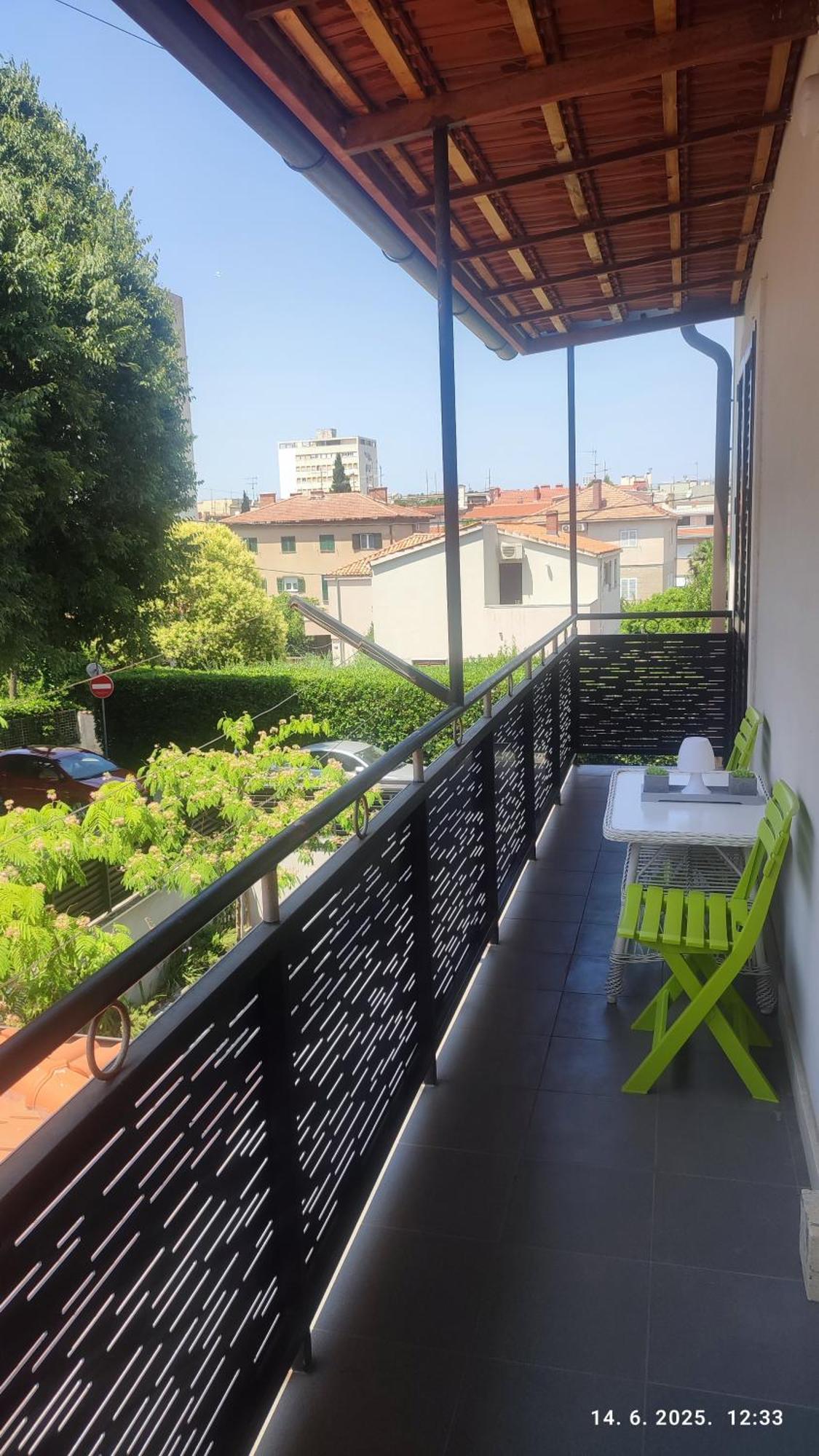 Garden Dina With Free Parking Leilighet Split